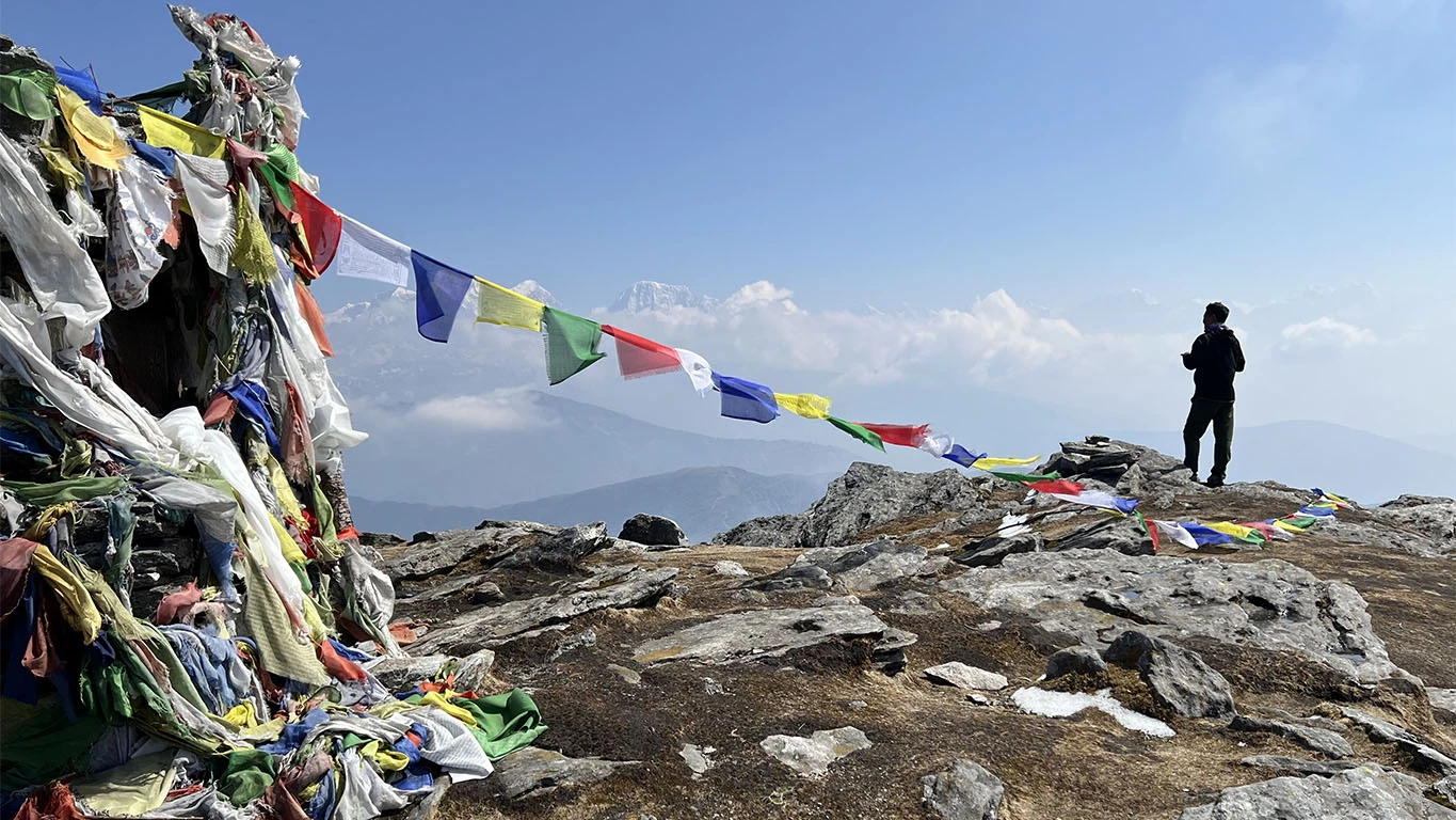 Attraction of the Pikey peak in the Lower region of Everest